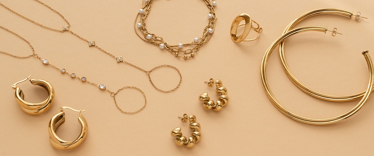 Bekijk de <strong> nieuwe collectie</strong> sieraden Bekijk de <strong> nieuwe collectie</strong> sieraden